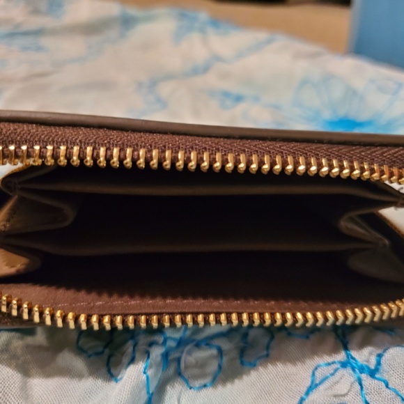 Browning Conceal and Carry Purse and Wallet Set - Picture 2 of 4